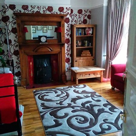 Beautiful Room In Victorian Family Home Ilford Ngoại thất bức ảnh