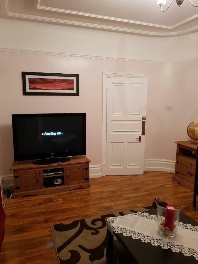 Beautiful Room In Victorian Family Home Ilford Ngoại thất bức ảnh