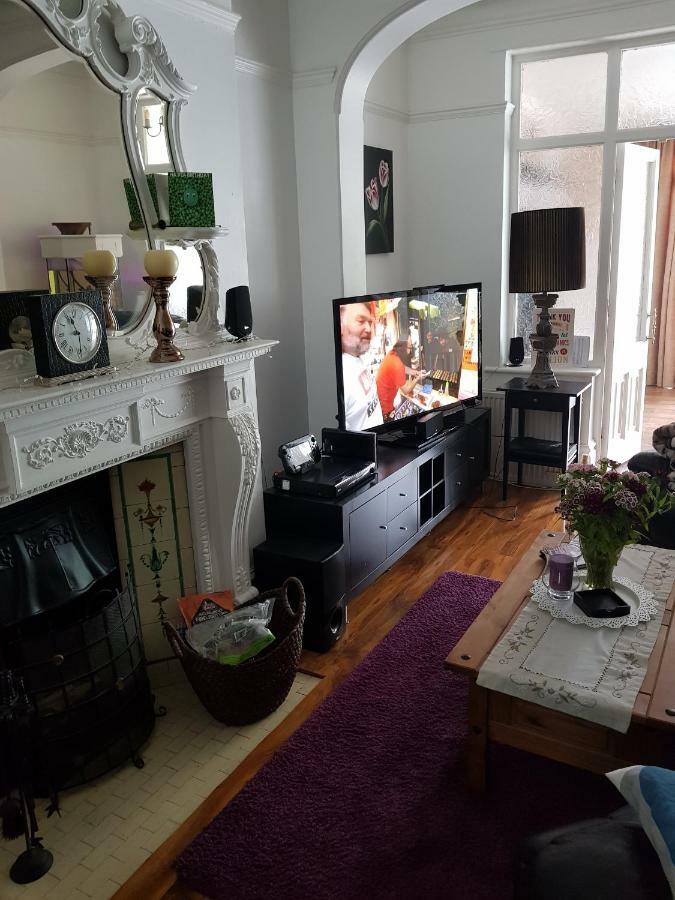 Beautiful Room In Victorian Family Home Ilford Ngoại thất bức ảnh